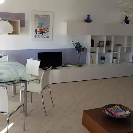 Appartamento Beausoleil Διαμέρισμα *